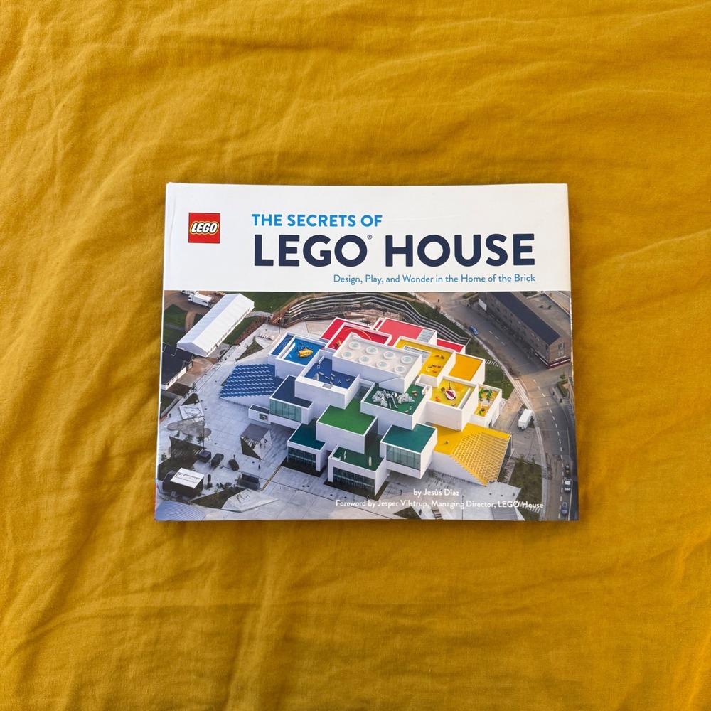 The Secrets of LEGO House Book Jesus Diaz Hardcover Architecture Design‎ 2021